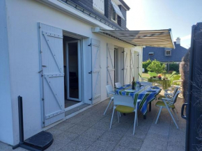 Comfortable holiday home between Cote Sauvage and sandy beaches